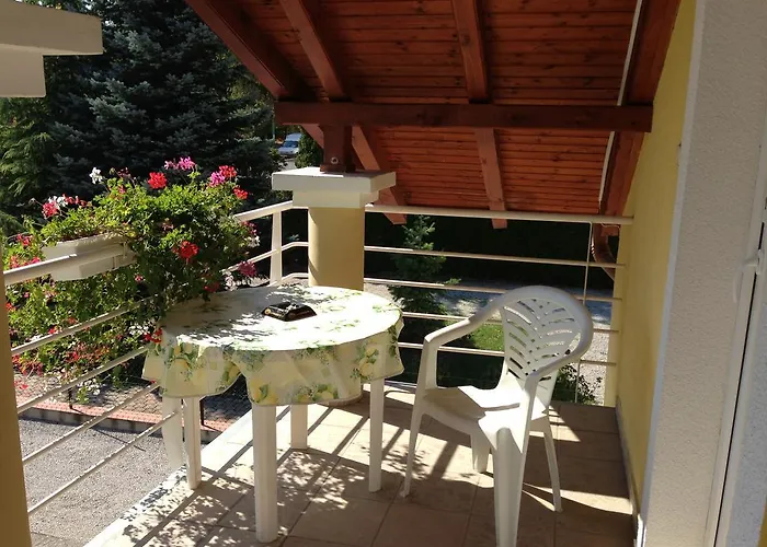 アパート Natalia