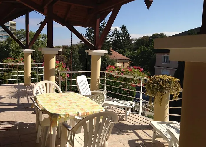 アパート Natalia *