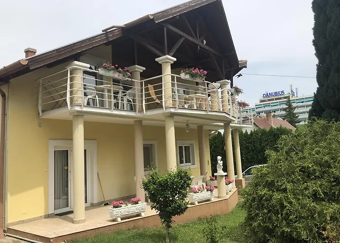 アパート Natalia ヘーヴィーズ